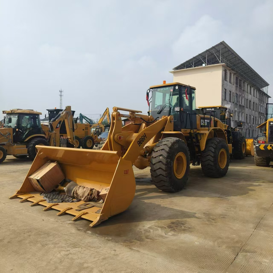 Wheel loader CATERPILLAR 966H: picture 7