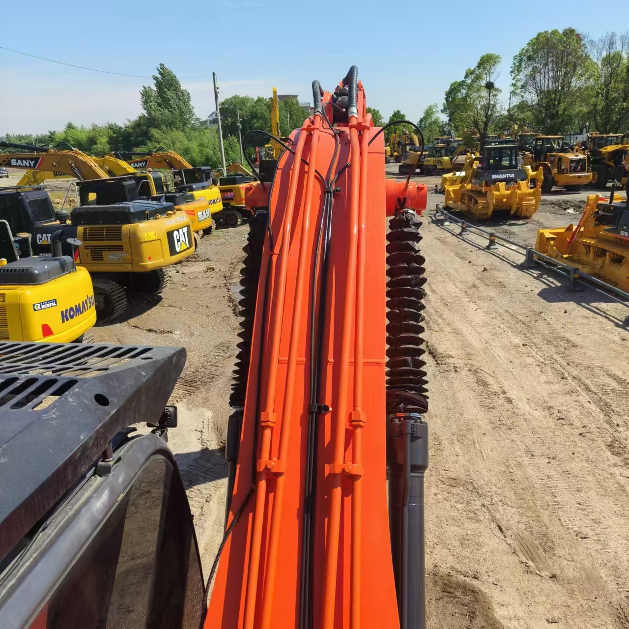 Crawler excavator HITACHI ZX240: picture 11