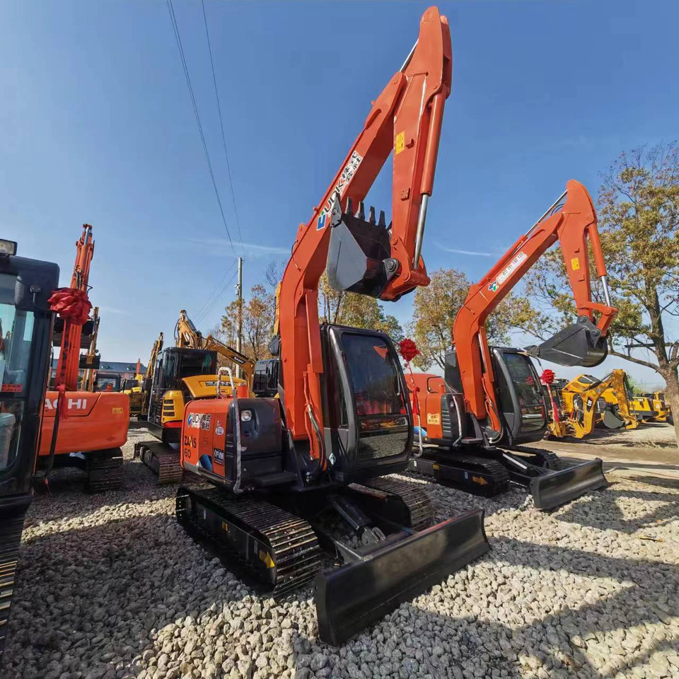 HITACHI ZX60 - Mini excavator: picture 2 HITACHI ZX60 - Mini excavator: picture 2
