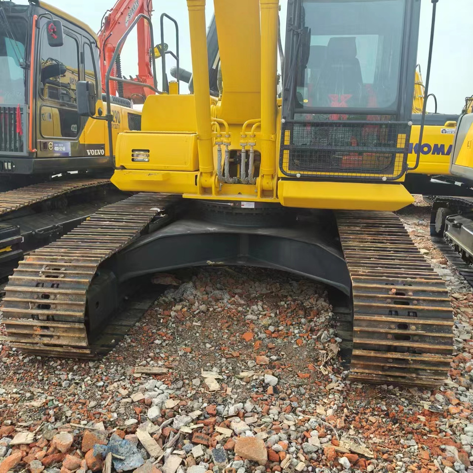 KOMATSU PC210LC - Crawler excavator: picture 5 KOMATSU PC210LC - Crawler excavator: picture 5