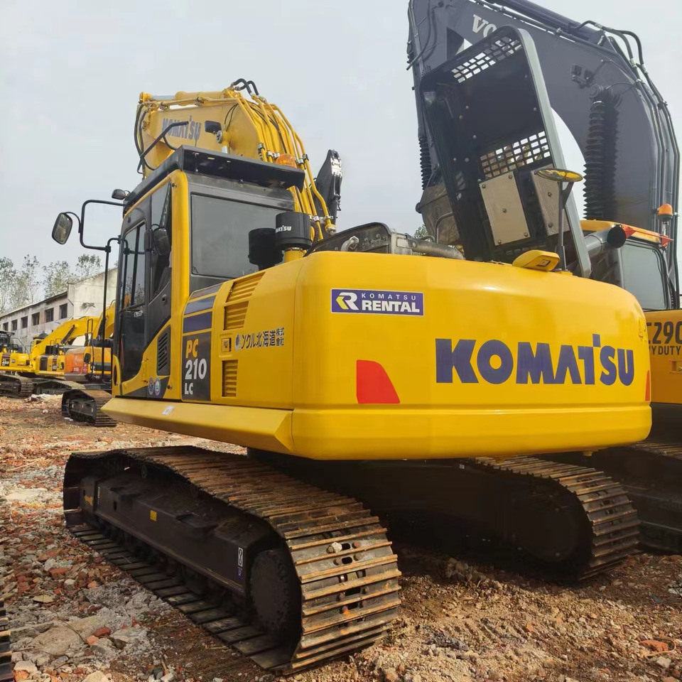 KOMATSU PC210LC - Crawler excavator: picture 3 KOMATSU PC210LC - Crawler excavator: picture 3