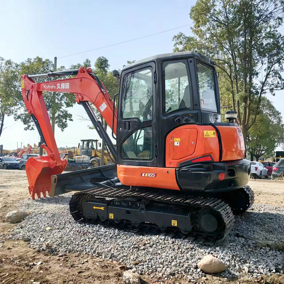 Crawler excavator KUBOTA KX165: picture 13