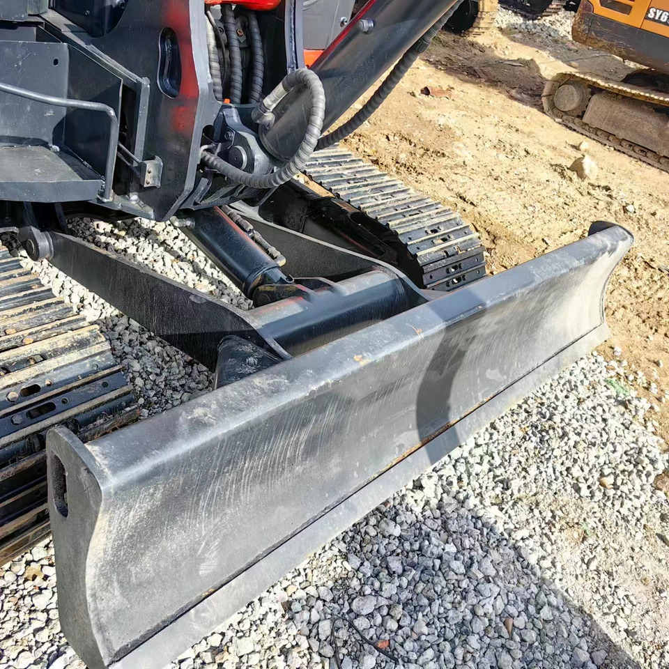 Crawler excavator KUBOTA KX165: picture 17