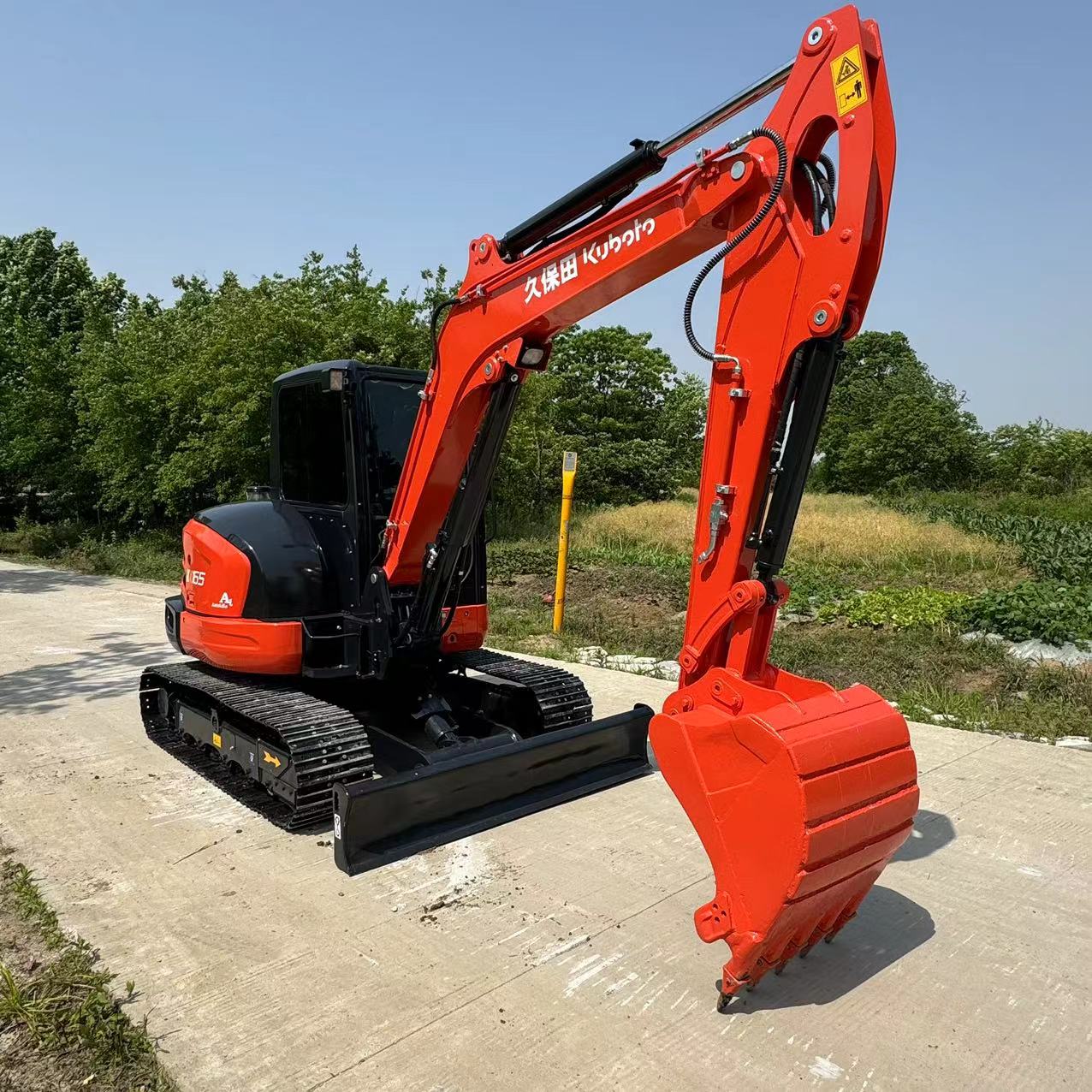 KUBOTA KX165 - Mini excavator: picture 1 KUBOTA KX165 - Mini excavator: picture 1