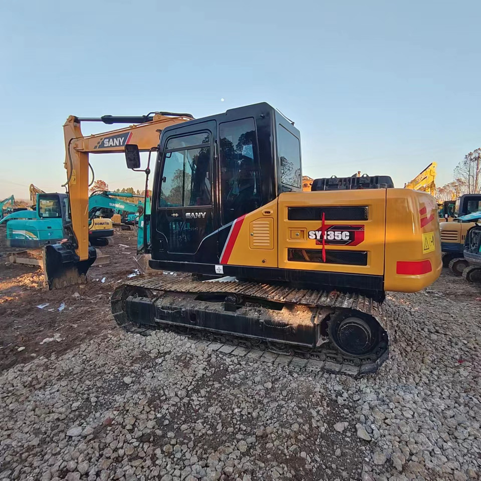 SANY SY135 - Crawler excavator: picture 1 SANY SY135 - Crawler excavator: picture 1
