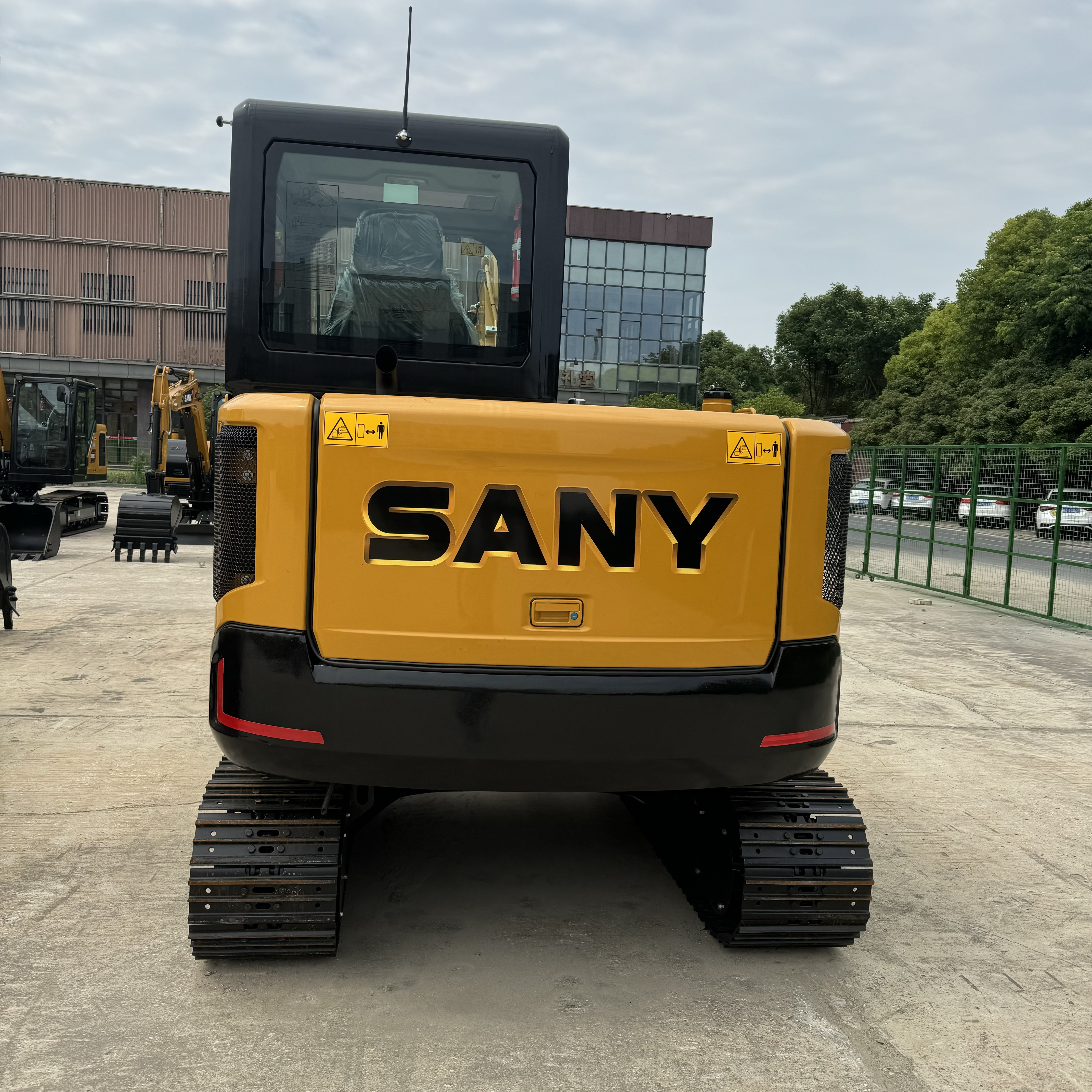 New Crawler excavator SANY SY55: picture 19