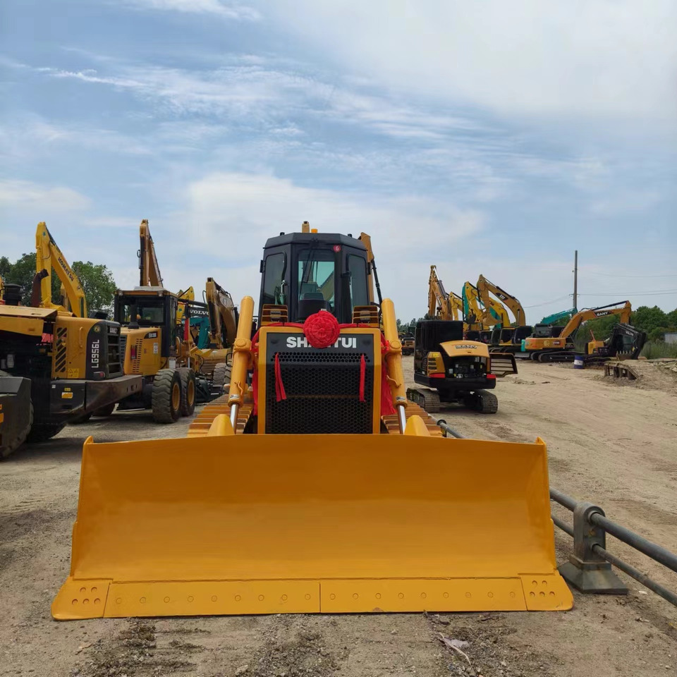 Shantui SD16 - Bulldozer: picture 3 Shantui SD16 - Bulldozer: picture 3
