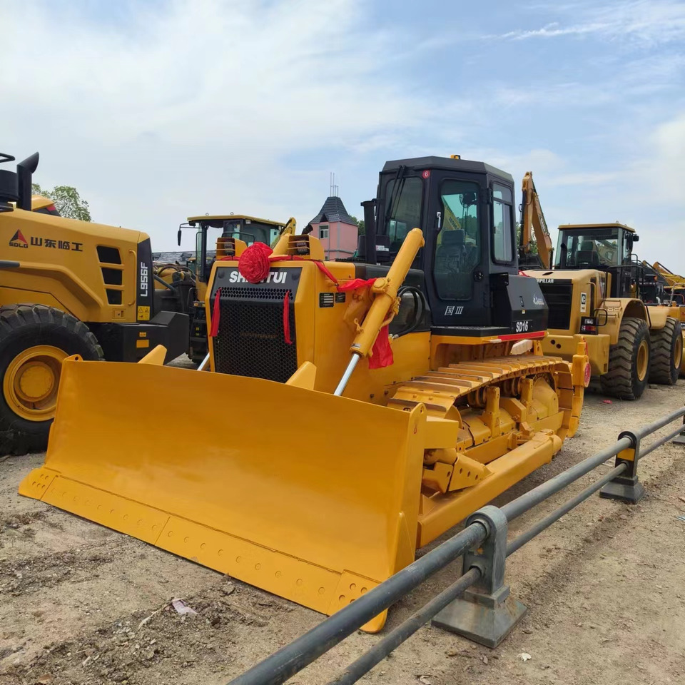 Shantui SD16 - Bulldozer: picture 2 Shantui SD16 - Bulldozer: picture 2