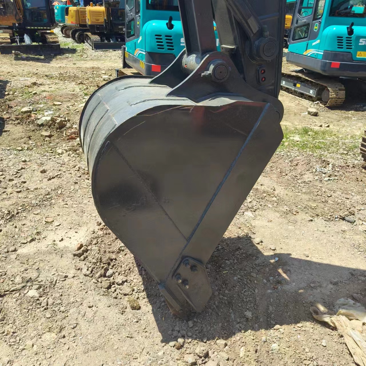 Crawler excavator VOLVO EC130: picture 9
