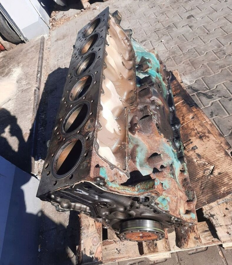 D13*399578* Volvo FH 4 truck - Cylinder block for Truck: picture 5 D13*399578* Volvo FH 4 truck - Cylinder block for Truck: picture 5