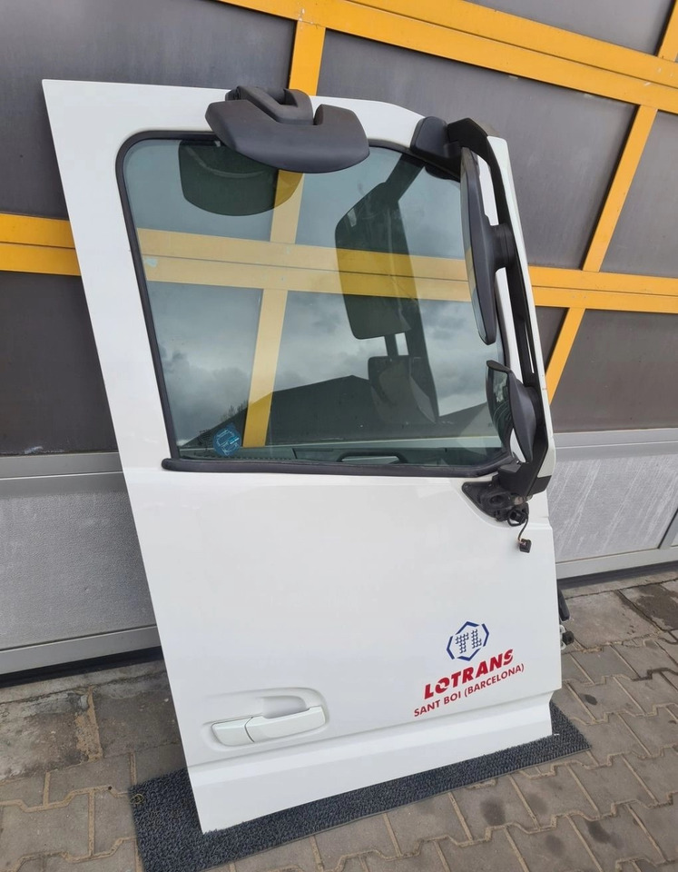 DRZWI KOMPLETNE PRAWE VOLVO FH 4 1103 - Door and parts: picture 3 DRZWI KOMPLETNE PRAWE VOLVO FH 4 1103 - Door and parts: picture 3