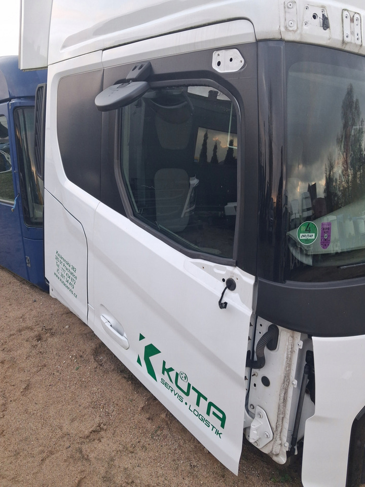 FORD KOMPLETNE PRAWE FORD F-MAX 500 TRUCKS EURO 6 - Door and parts for Truck: picture 2 FORD KOMPLETNE PRAWE FORD F-MAX 500 TRUCKS EURO 6 - Door and parts for Truck: picture 2