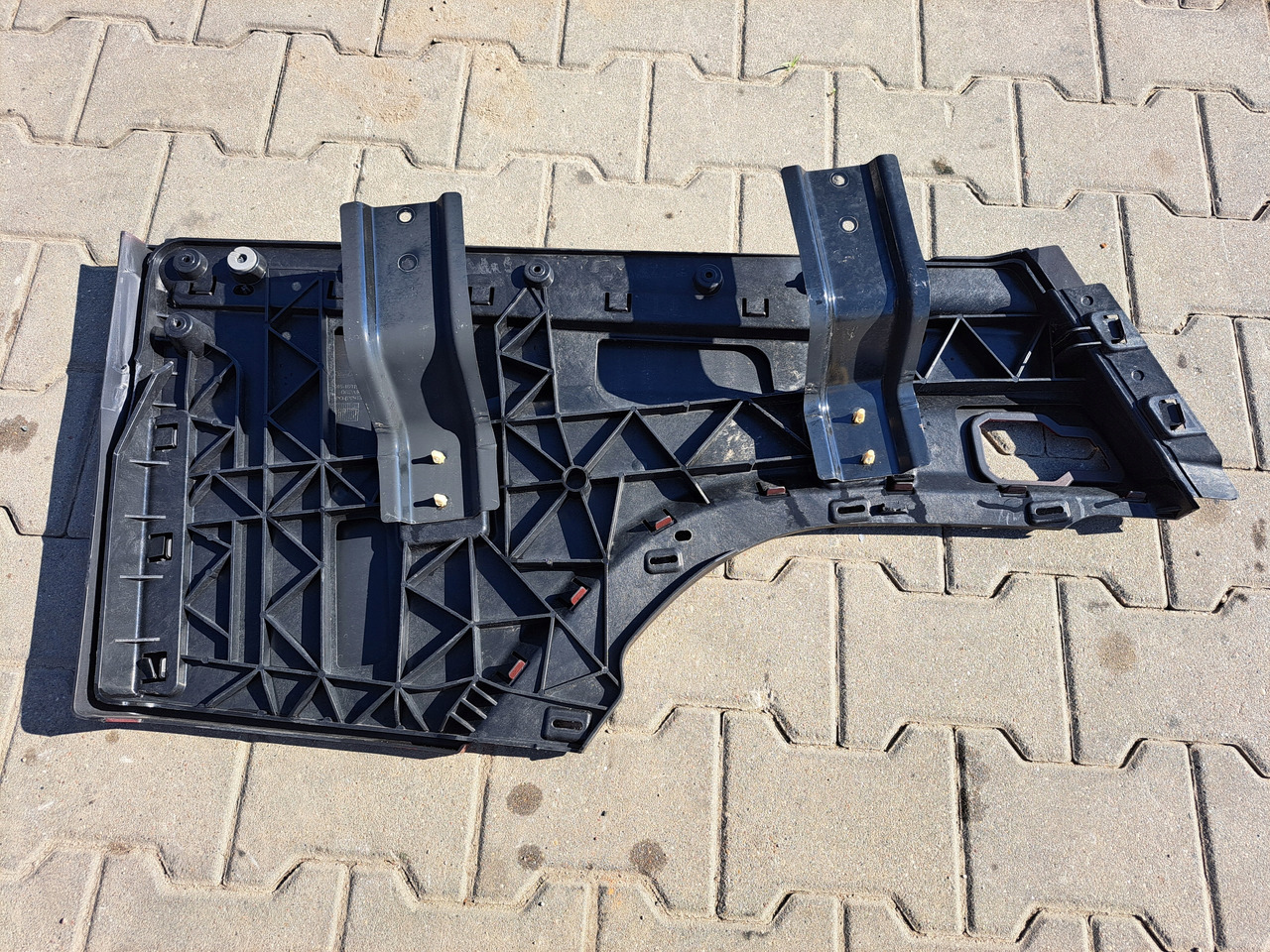 FORD PRZEDŁUŻENIE STOPNICY LEWE ORYGINAŁ FORD F-MAX EURO 6 - Body and exterior for Truck: picture 5 FORD PRZEDŁUŻENIE STOPNICY LEWE ORYGINAŁ FORD F-MAX EURO 6 - Body and exterior for Truck: picture 5