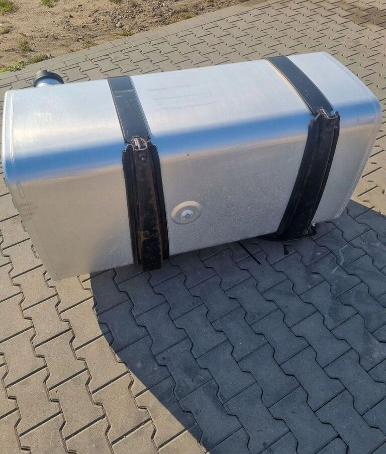 FORD ZBIORNIK BAK PALIWA 510 LITRÓW 140CM FORD F-MAX CARGO GC46 9K007 - Fuel tank for Truck: picture 4 FORD ZBIORNIK BAK PALIWA 510 LITRÓW 140CM FORD F-MAX CARGO GC46 9K007 - Fuel tank for Truck: picture 4