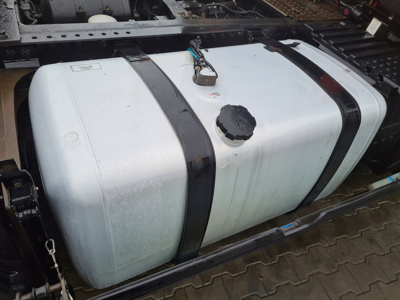 FORD ZBIORNIK BAK PALIWA 600 LITRÓW FORD F-MAX CARGO JC46 9K007 - Fuel tank for Truck: picture 1 FORD ZBIORNIK BAK PALIWA 600 LITRÓW FORD F-MAX CARGO JC46 9K007 - Fuel tank for Truck: picture 1