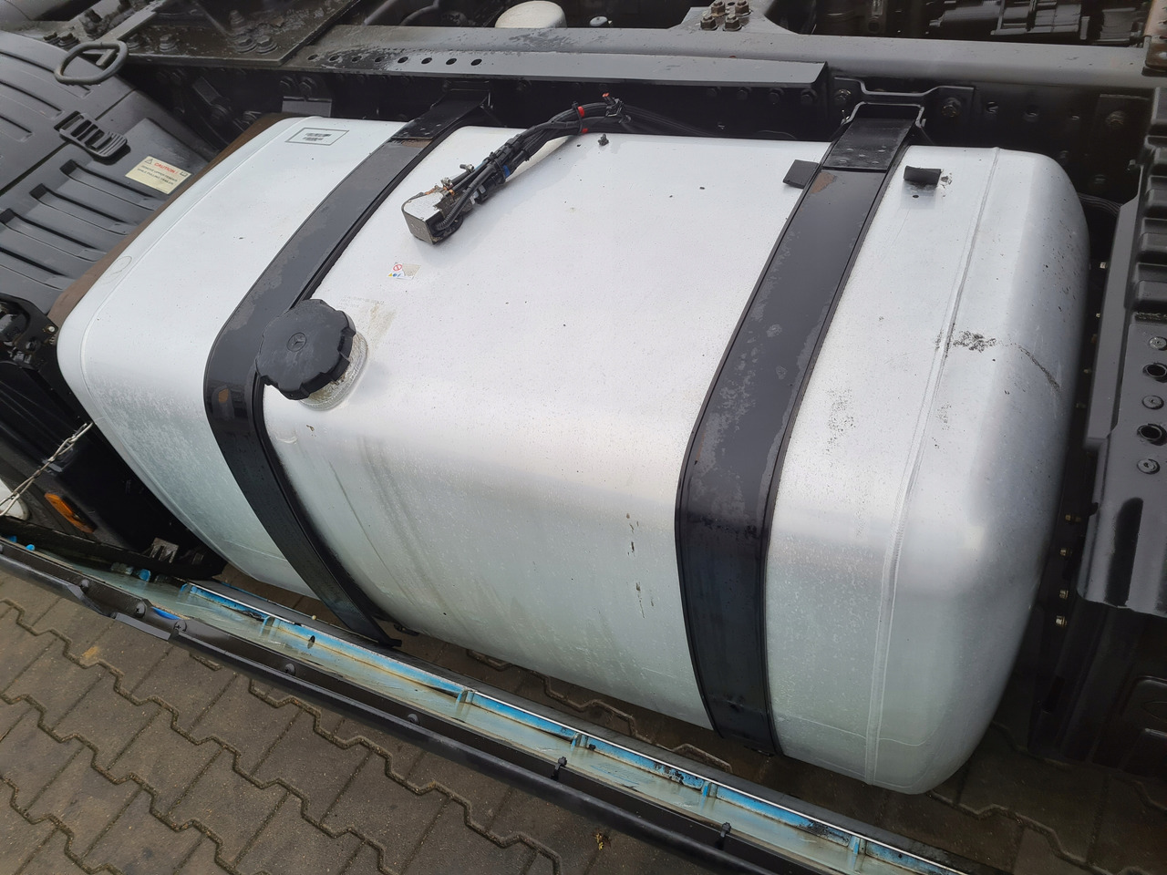 FORD ZBIORNIK BAK PALIWA 600 LITRÓW FORD F-MAX CARGO JC46 9K007 - Fuel tank for Truck: picture 3 FORD ZBIORNIK BAK PALIWA 600 LITRÓW FORD F-MAX CARGO JC46 9K007 - Fuel tank for Truck: picture 3