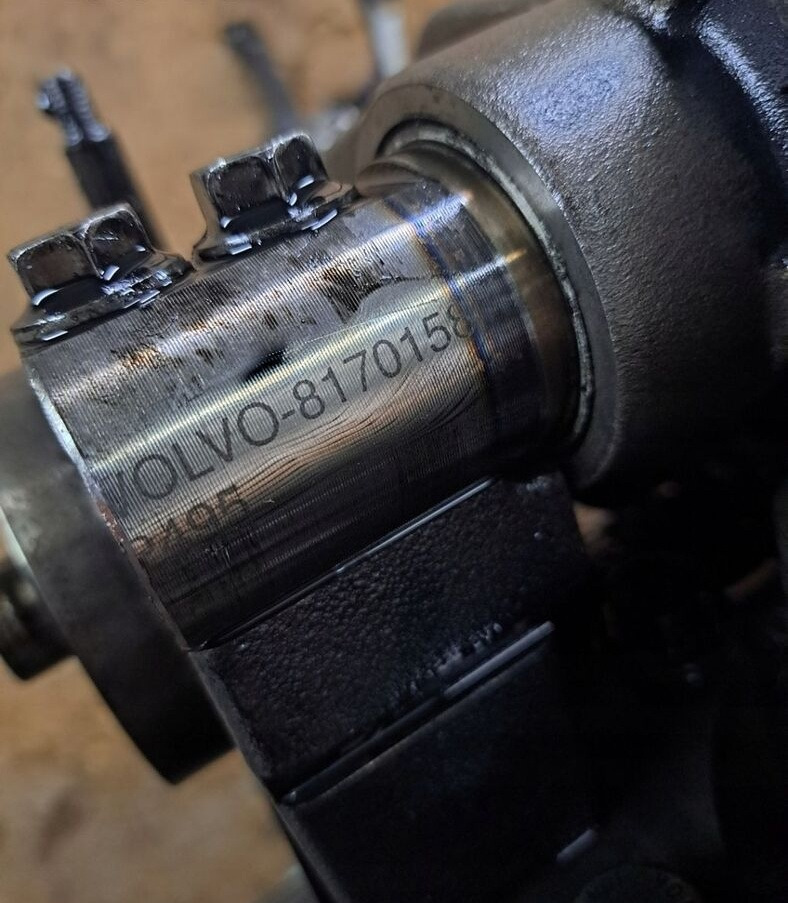 KLAWIATURA ZAWOROWA VOLVO FH 12 RENAULT MAGNUM DXI 12 8170158 - Engine and parts for Truck: picture 2 KLAWIATURA ZAWOROWA VOLVO FH 12 RENAULT MAGNUM DXI 12 8170158 - Engine and parts for Truck: picture 2
