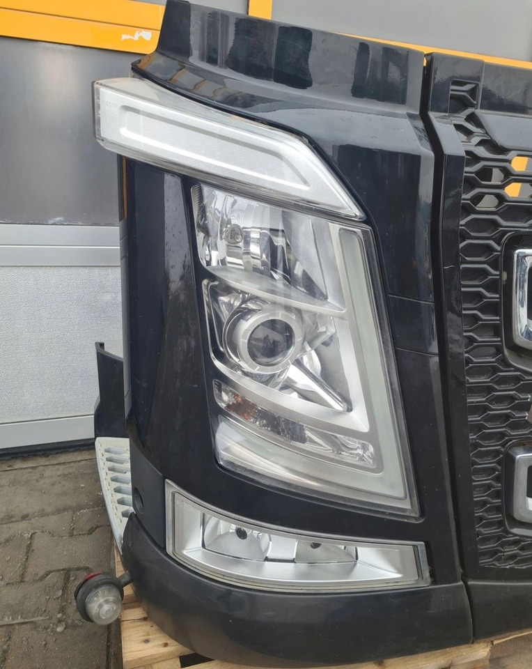 Bumper KOMPLETNY PRZÓD LAMPA XENON ATRAPA GRILL ZDERZAK VOLVO FH 4 FH 16 EURO 6: picture 8