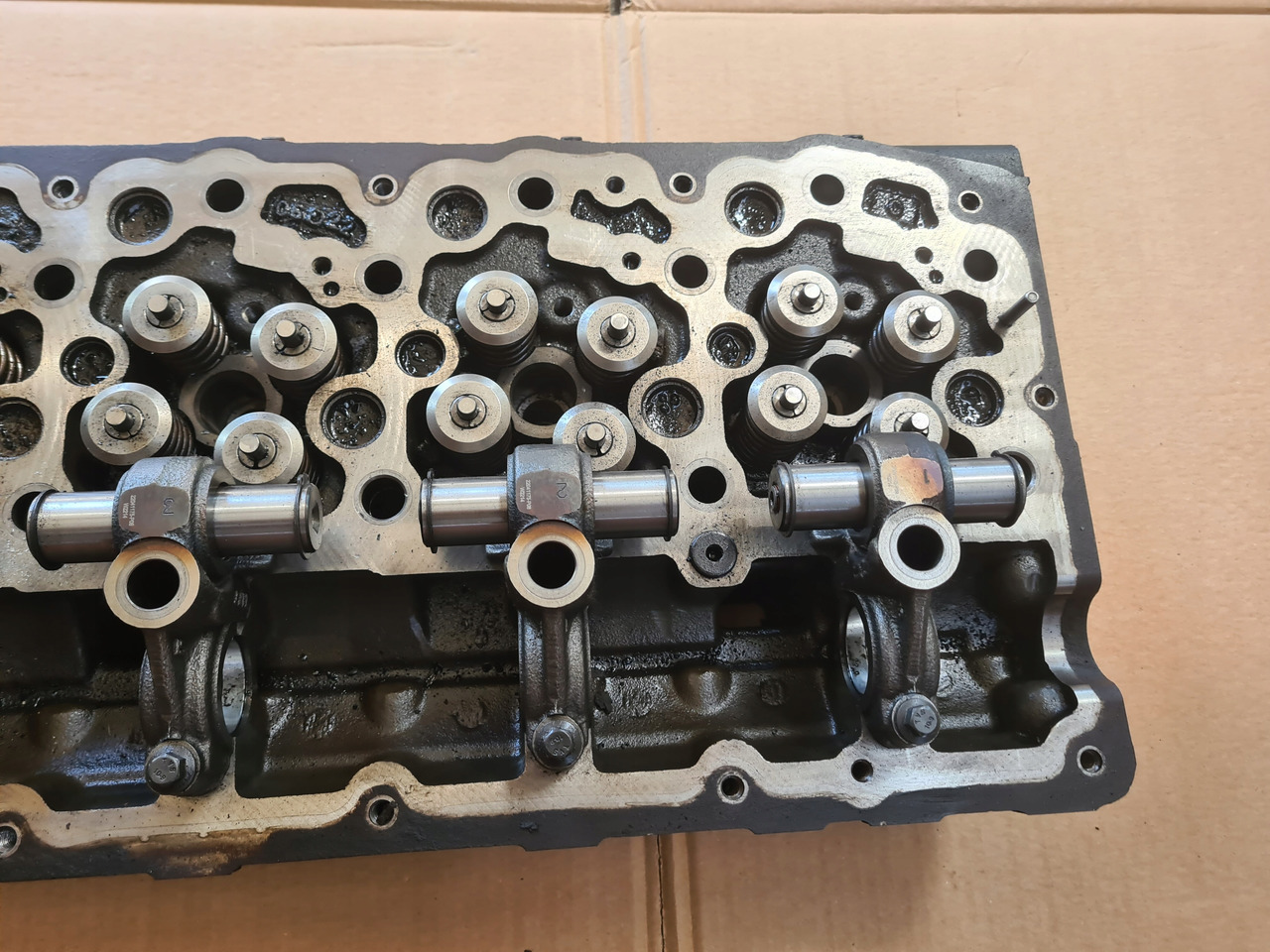 RENAULT GŁOWICA SILNIKA RENAULT GAMA D WIDE DTI 8 VOLVO FL FE D8K - Cylinder head: picture 5 RENAULT GŁOWICA SILNIKA RENAULT GAMA D WIDE DTI 8 VOLVO FL FE D8K - Cylinder head: picture 5