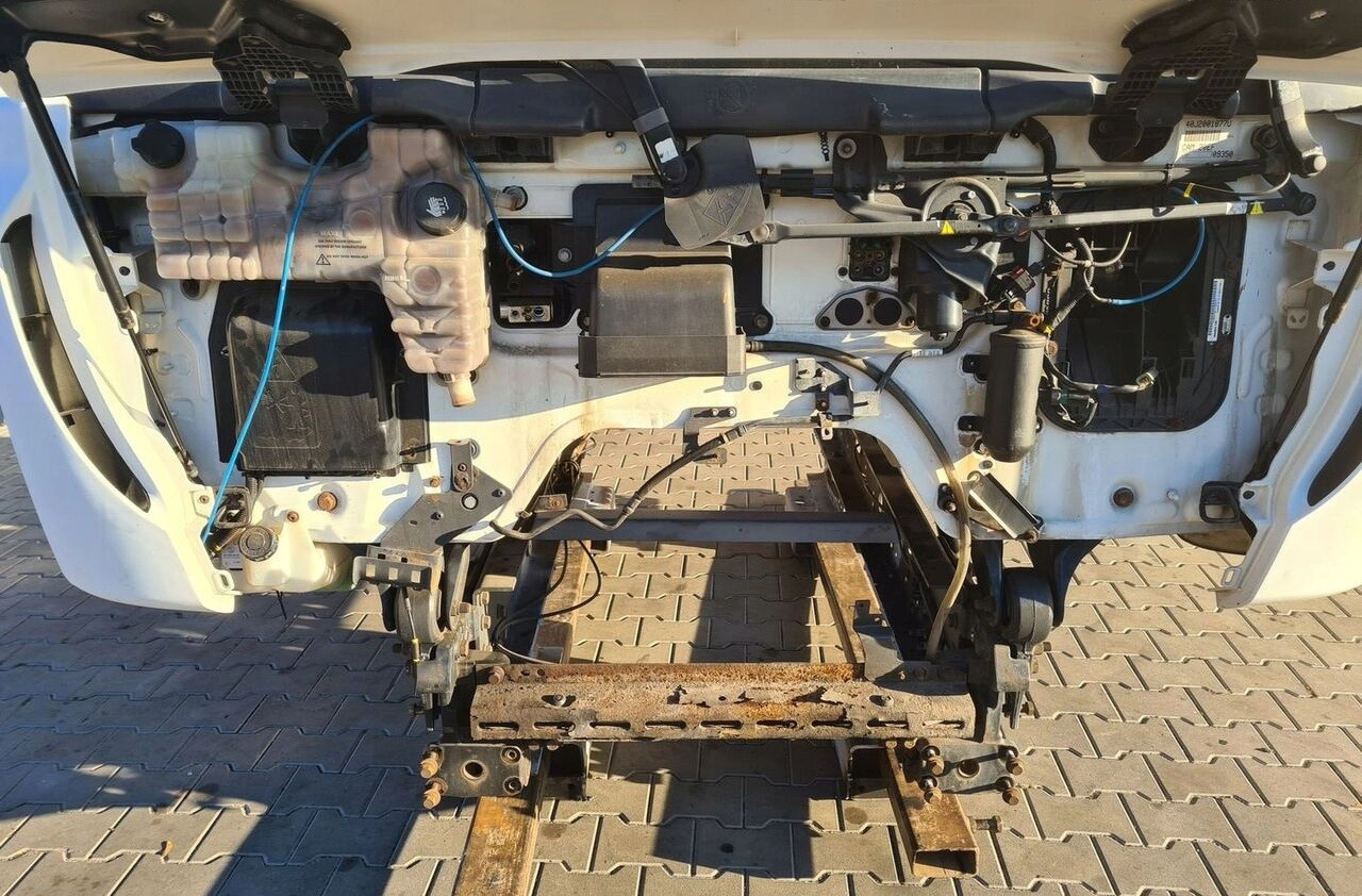 Cab for Truck Renault GAMA D12 EURO 6 truck: picture 11