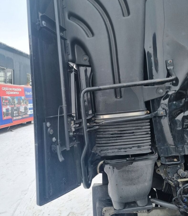 SPOILER OWIEWKA LEWA STELAŻ MOCOWANIE KABINY RENAULT RANGE GAMA - Aerodynamics/ Spoiler for Truck: picture 4 SPOILER OWIEWKA LEWA STELAŻ MOCOWANIE KABINY RENAULT RANGE GAMA - Aerodynamics/ Spoiler for Truck: picture 4