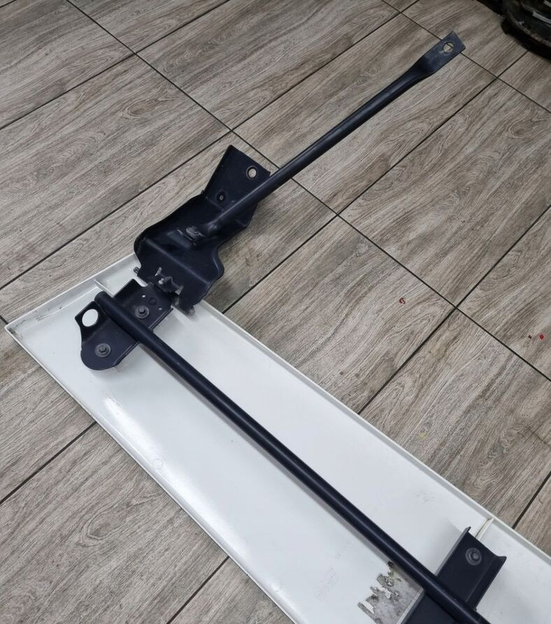 SPOILER OWIEWKA LEWA STELAŻ MOCOWANIE KABINY RENAULT RANGE GAMA - Aerodynamics/ Spoiler for Truck: picture 4 SPOILER OWIEWKA LEWA STELAŻ MOCOWANIE KABINY RENAULT RANGE GAMA - Aerodynamics/ Spoiler for Truck: picture 4