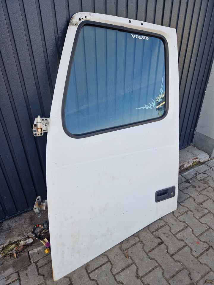 VOLVO DRZWI KOMPLETNE LEWE VOLVO FH 13 LIFT - Door and parts for Truck: picture 3 VOLVO DRZWI KOMPLETNE LEWE VOLVO FH 13 LIFT - Door and parts for Truck: picture 3