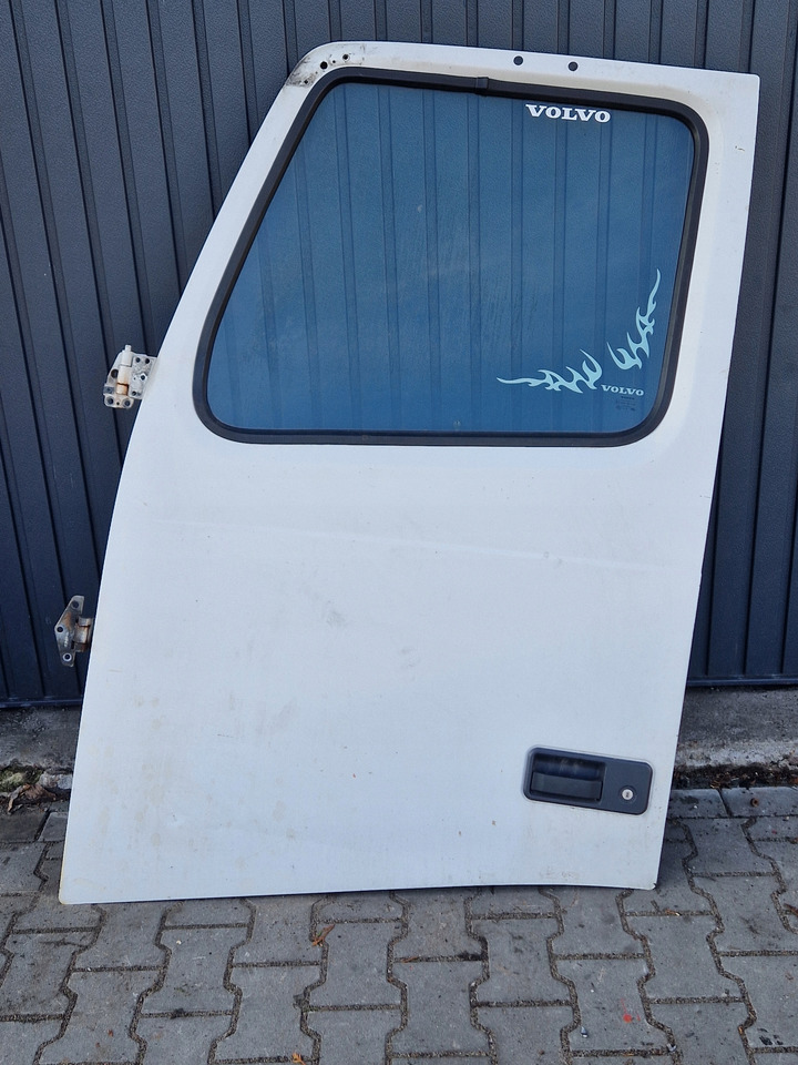 VOLVO DRZWI KOMPLETNE LEWE VOLVO FH 13 LIFT - Door and parts for Truck: picture 1 VOLVO DRZWI KOMPLETNE LEWE VOLVO FH 13 LIFT - Door and parts for Truck: picture 1