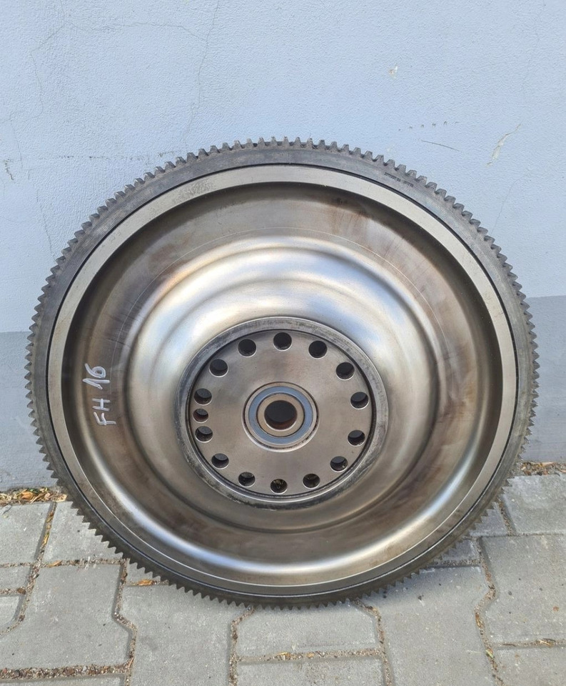 VOLVO FH 16 FM 16 EURO 5 AUTOMAT - Flywheel: picture 3 VOLVO FH 16 FM 16 EURO 5 AUTOMAT - Flywheel: picture 3