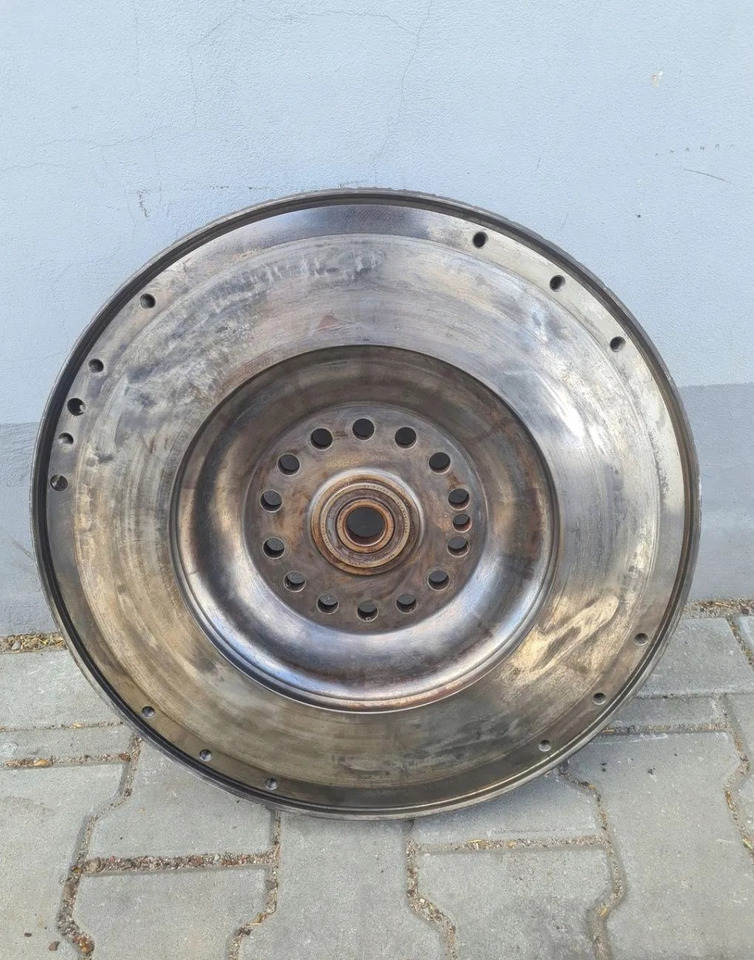 VOLVO KOŁO ZAMACHOWE VOLVO FH 16 FM 16 EURO 5 AUTOMAT - Flywheel for Truck: picture 1 VOLVO KOŁO ZAMACHOWE VOLVO FH 16 FM 16 EURO 5 AUTOMAT - Flywheel for Truck: picture 1