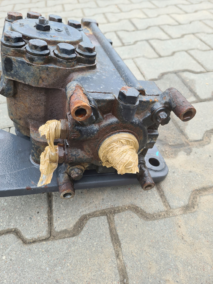 VOLVO KOLUMNA PRZEKŁADNIA KIEROWNICZA VOLVO FH 4 FM 4 FH 5 FM 5 - Steering gear for Truck: picture 4 VOLVO KOLUMNA PRZEKŁADNIA KIEROWNICZA VOLVO FH 4 FM 4 FH 5 FM 5 - Steering gear for Truck: picture 4
