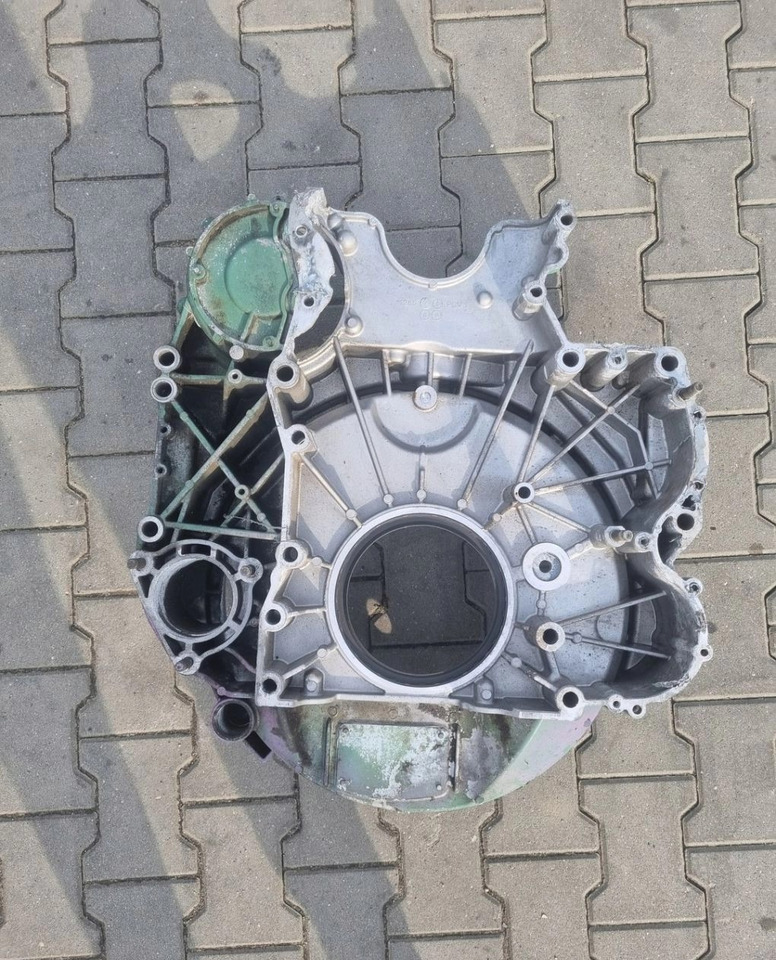 VOLVO OBUDOWA ROZRZĄDU SPRZĘGŁA VOLVO FH 16 D16E EURO 5 - Engine and parts for Truck: picture 2 VOLVO OBUDOWA ROZRZĄDU SPRZĘGŁA VOLVO FH 16 D16E EURO 5 - Engine and parts for Truck: picture 2