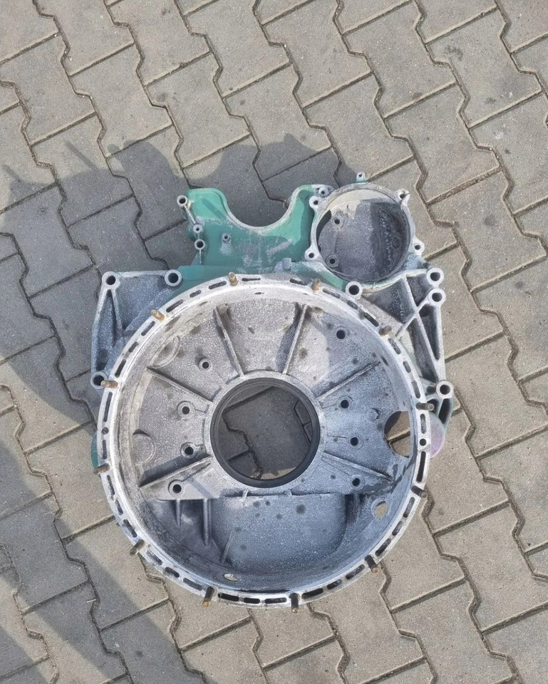 VOLVO OBUDOWA ROZRZĄDU SPRZĘGŁA VOLVO FH 16 D16E EURO 5 - Engine and parts for Truck: picture 1 VOLVO OBUDOWA ROZRZĄDU SPRZĘGŁA VOLVO FH 16 D16E EURO 5 - Engine and parts for Truck: picture 1