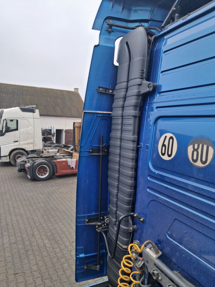 VOLVO SPOILERY OWIEWKI KABINY ZAKABINOWE KOMPLET VOLVO FH FM 12 13 GLOBETROTTER - Aerodynamics/ Spoiler for Truck: picture 4 VOLVO SPOILERY OWIEWKI KABINY ZAKABINOWE KOMPLET VOLVO FH FM 12 13 GLOBETROTTER - Aerodynamics/ Spoiler for Truck: picture 4