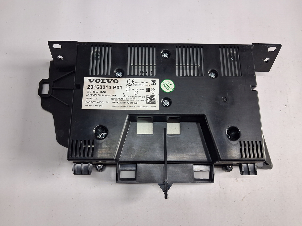 VOLVO WYŚWIETLACZ PANEL RADIA NAWIGACJI VOLVO FH 4 FH 16 EURO 6 23160213 - Navigation system for Truck: picture 3 VOLVO WYŚWIETLACZ PANEL RADIA NAWIGACJI VOLVO FH 4 FH 16 EURO 6 23160213 - Navigation system for Truck: picture 3