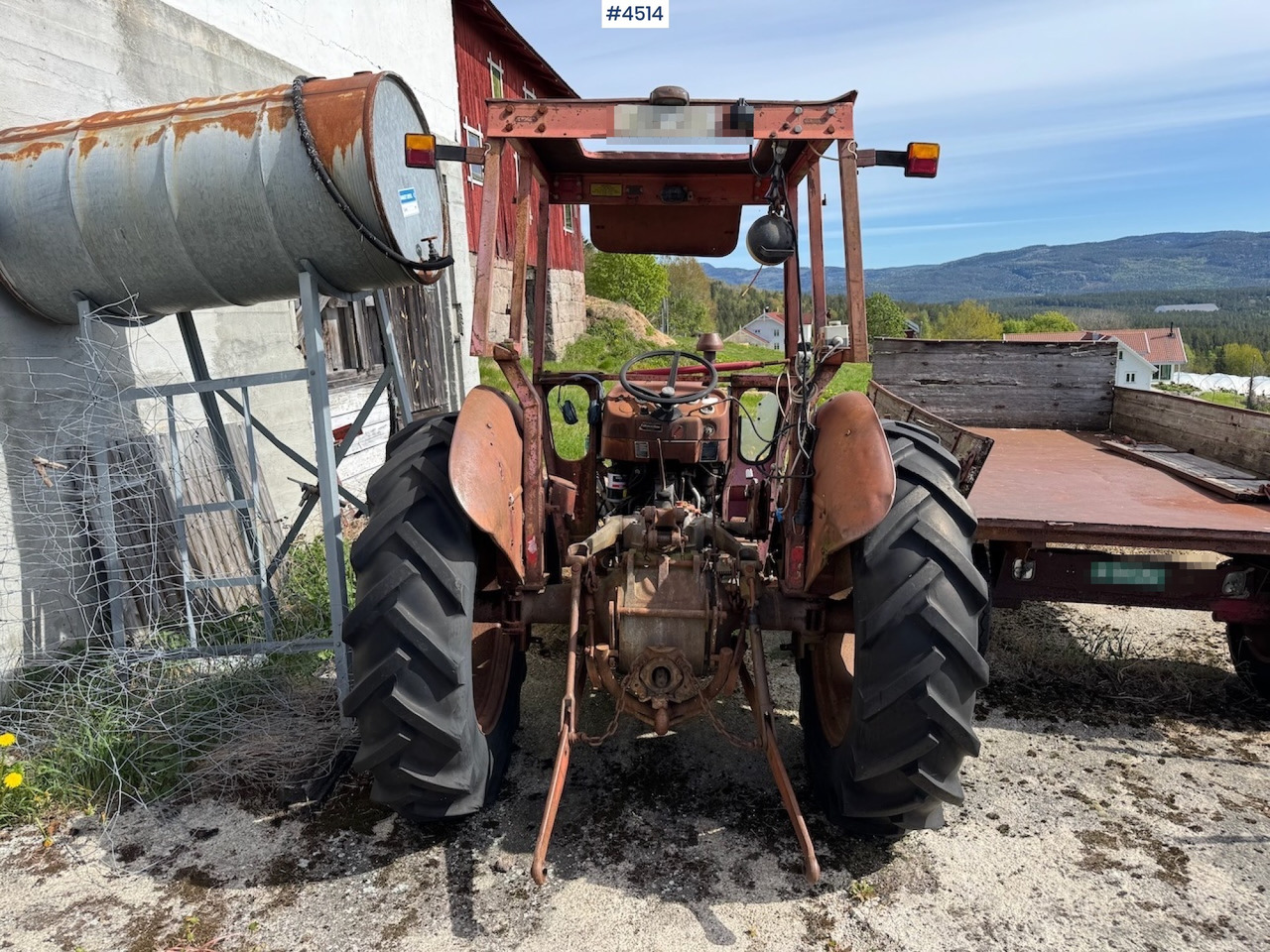 1968 Massey Ferguson 133 - Farm tractor: picture 5 1968 Massey Ferguson 133 - Farm tractor: picture 5