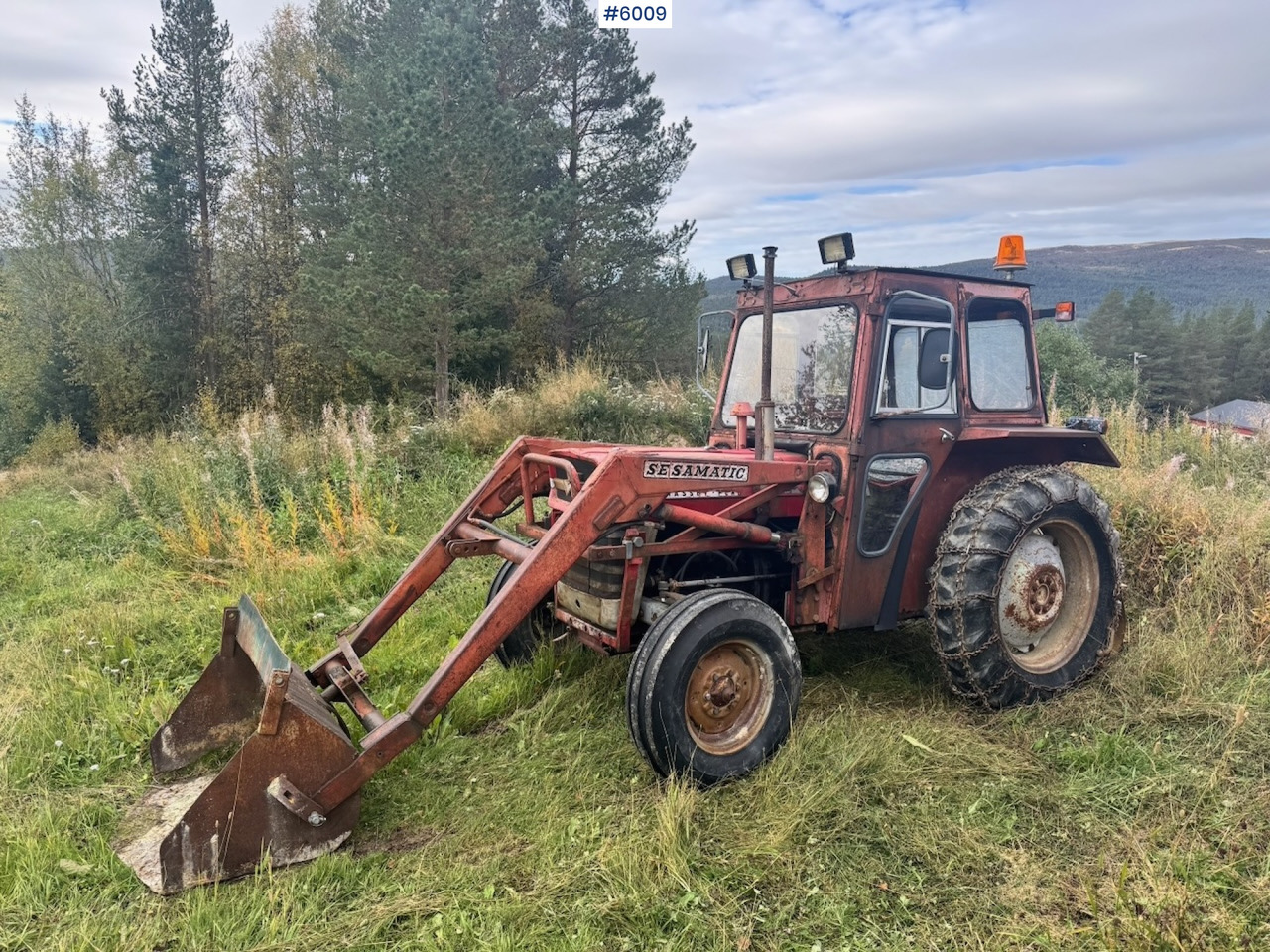 1971 Massey-Ferguson 135 incl. front loader, bucket, rear scraper, and log splitter/firewood machine - Farm tractor: picture 3 1971 Massey-Ferguson 135 incl. front loader, bucket, rear scraper, and log splitter/firewood machine - Farm tractor: picture 3