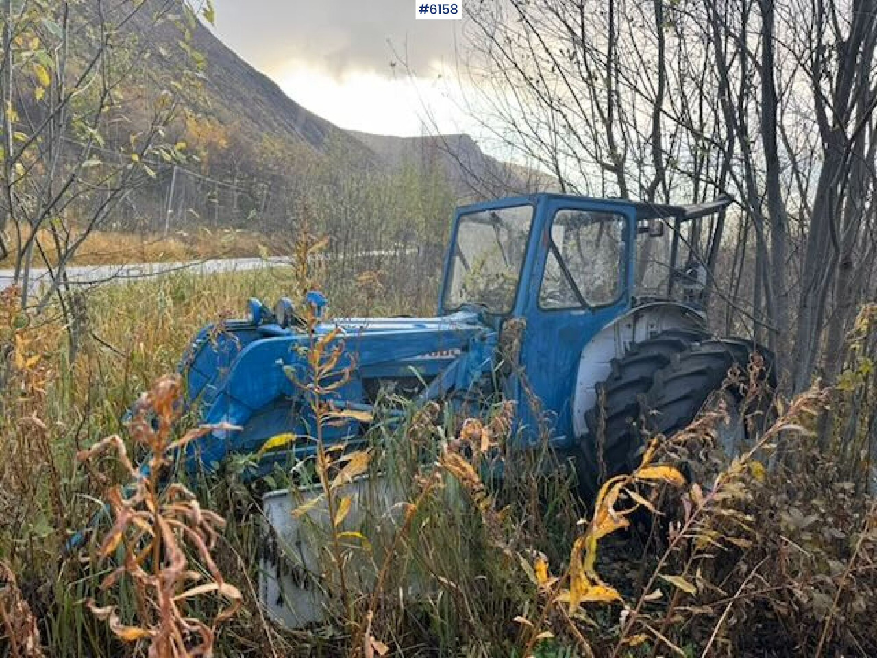 1973 Ford 4000 tractor backhoe. Repair.object - Farm tractor: picture 1 1973 Ford 4000 tractor backhoe. Repair.object - Farm tractor: picture 1