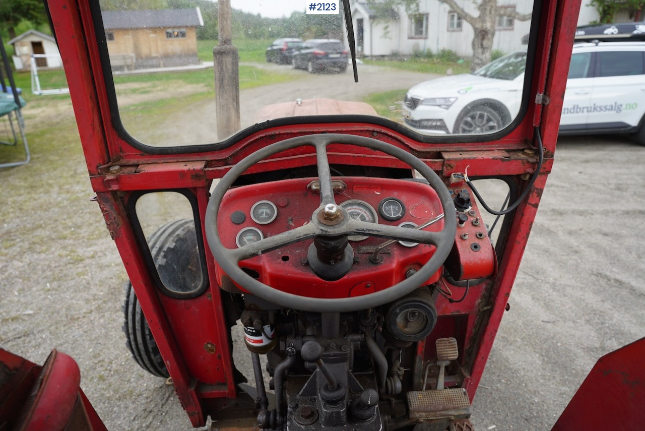 Farm tractor 1977 Massey Ferguson 135: picture 20