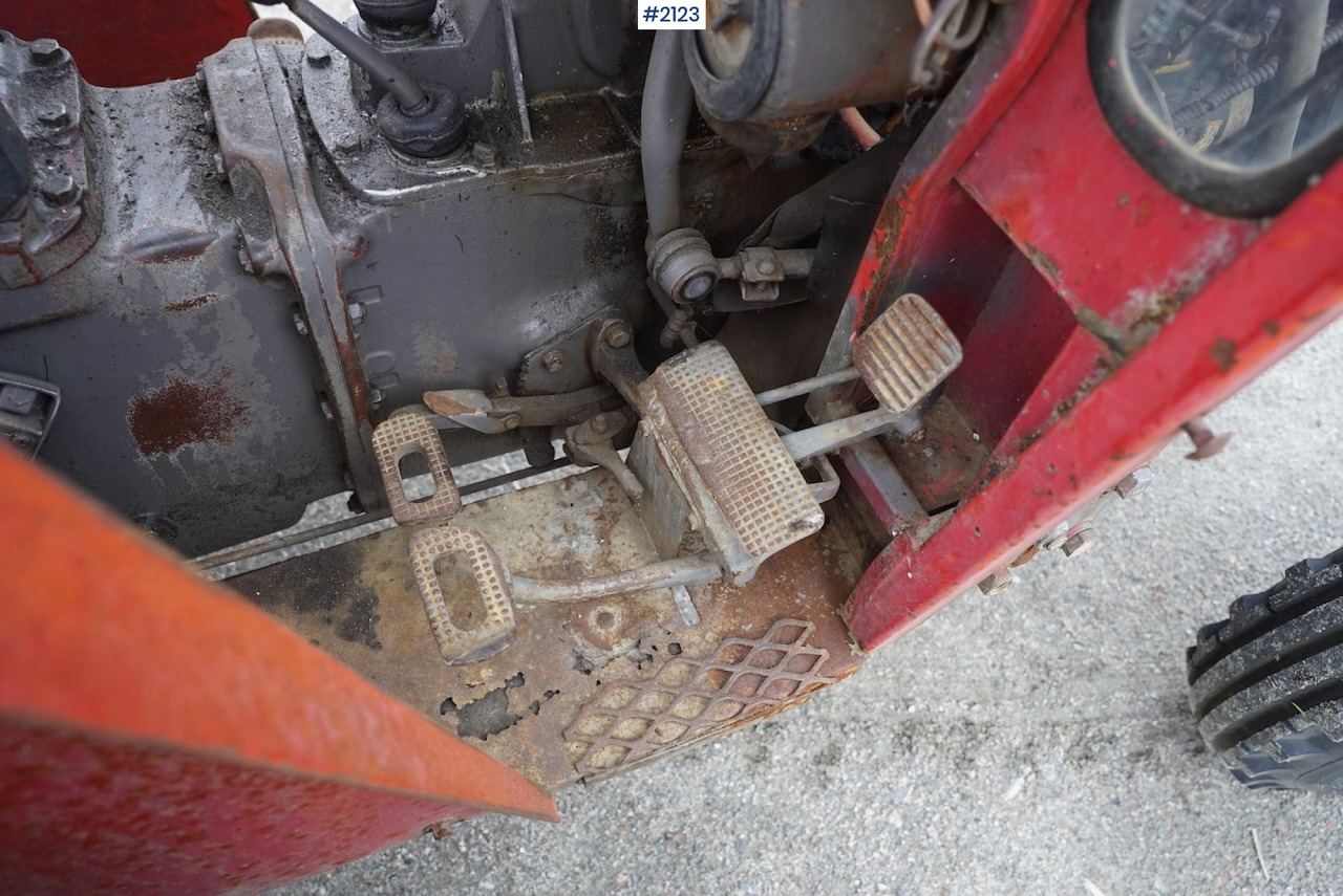Farm tractor 1977 Massey Ferguson 135: picture 19