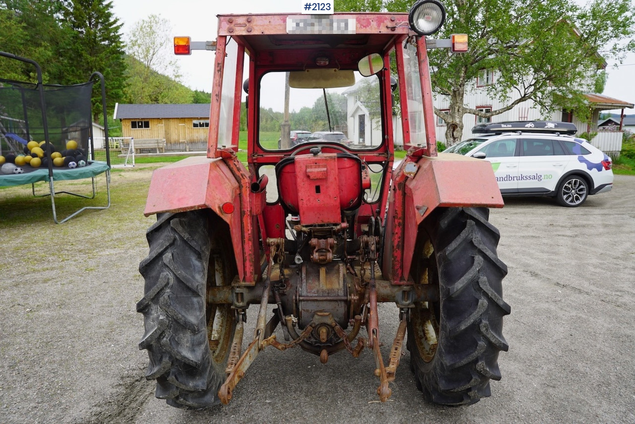 Farm tractor 1977 Massey Ferguson 135: picture 6