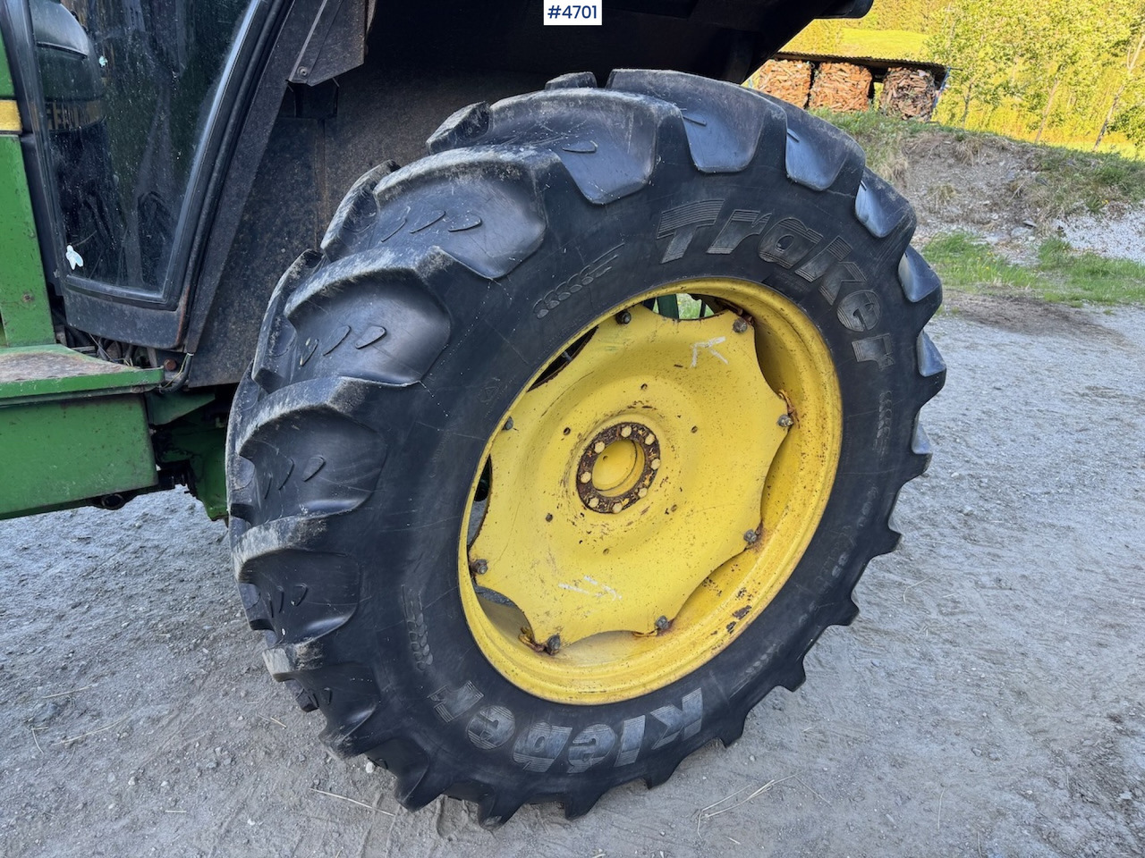 Farm tractor 1983 John Deere 3040 Power Synchron: picture 28