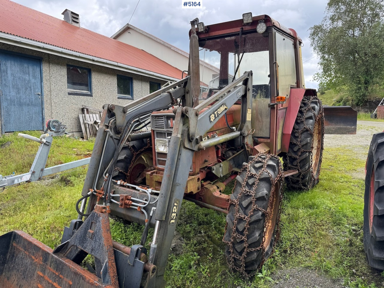 1984 International Harvester 833, 40 km/h - Farm tractor: picture 4 1984 International Harvester 833, 40 km/h - Farm tractor: picture 4