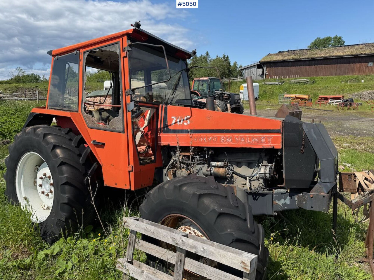 1985 Valmet 705 Turbo rep. Object - Farm tractor: picture 4 1985 Valmet 705 Turbo rep. Object - Farm tractor: picture 4