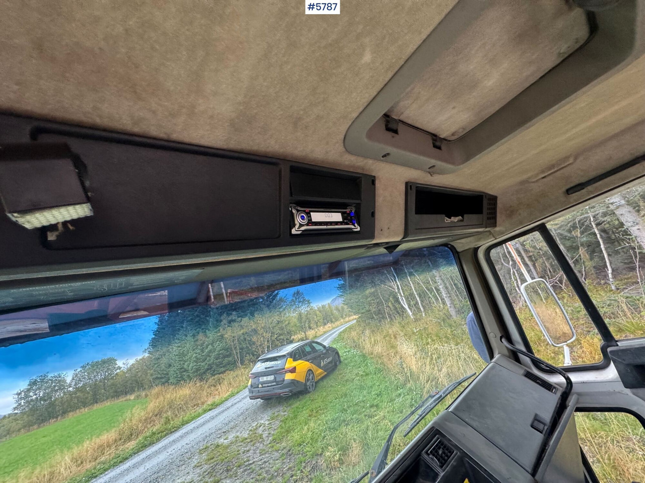 Lease a  1986 Volvo FL614 with Lift. SEE VIDEO! 1986 Volvo FL614 with Lift. SEE VIDEO!: picture 15