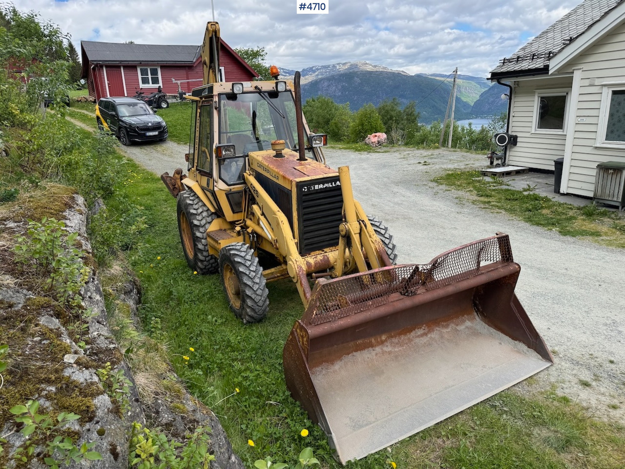 1987 Cat 426 Backhoe Loader with multiple buckets - Farm tractor: picture 3 1987 Cat 426 Backhoe Loader with multiple buckets - Farm tractor: picture 3