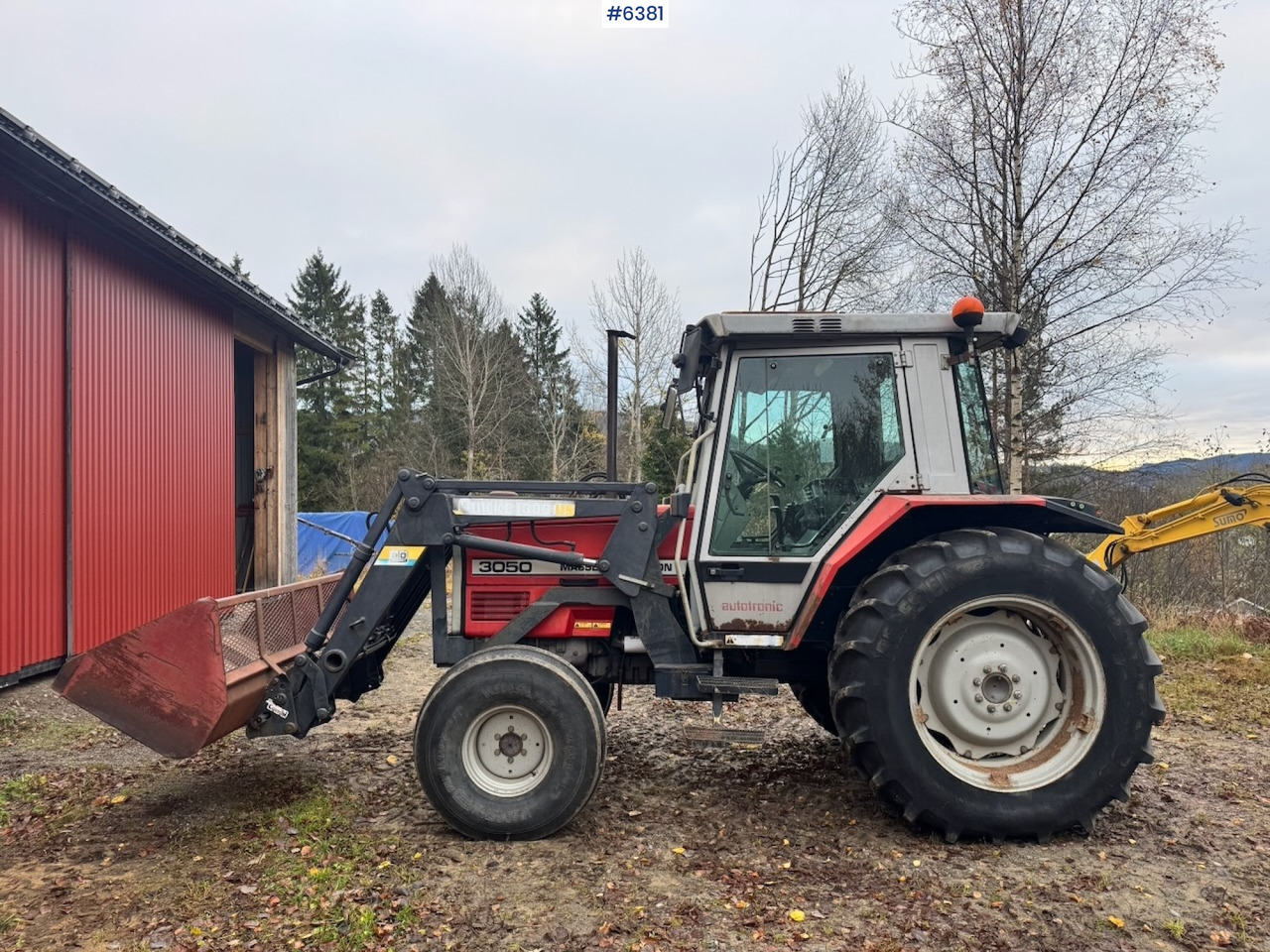 1987 Massey Ferguson 3050 w/ Front loader and twin wheels. - Farm tractor: picture 2 1987 Massey Ferguson 3050 w/ Front loader and twin wheels. - Farm tractor: picture 2