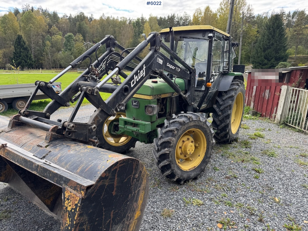 1990 John Deere 1950 Power Synchron w/ front loader. - Farm tractor: picture 2 1990 John Deere 1950 Power Synchron w/ front loader. - Farm tractor: picture 2