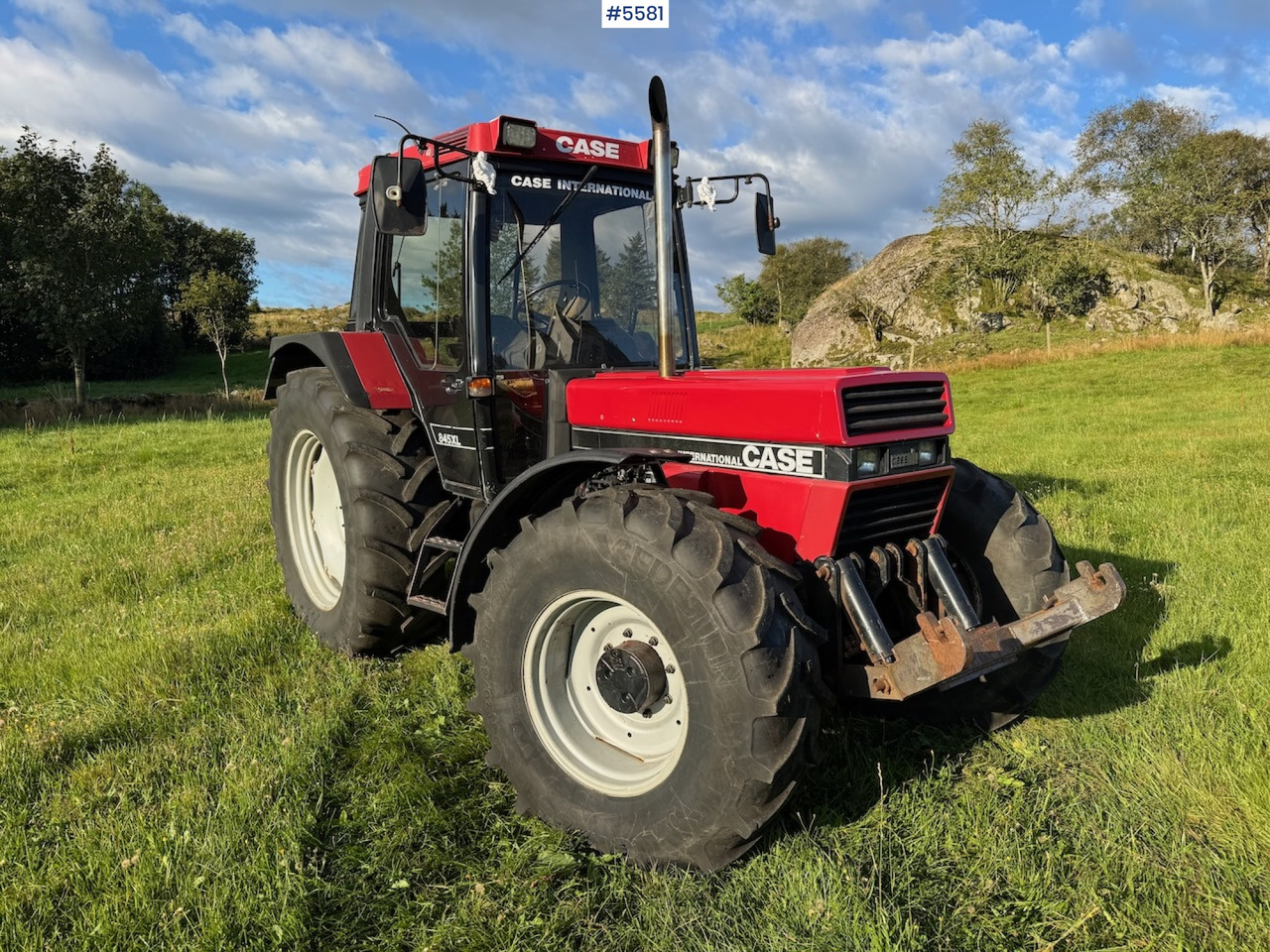 1992 Case IH 845 XL w/ front hydraulics - Farm tractor: picture 1 1992 Case IH 845 XL w/ front hydraulics - Farm tractor: picture 1