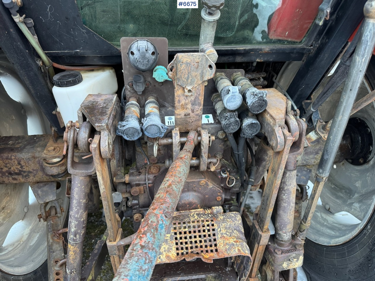 Farm tractor 1997 New Holland L 85 w/ front loader.: picture 14 Farm tractor 1997 New Holland L 85 w/ front loader.: picture 14